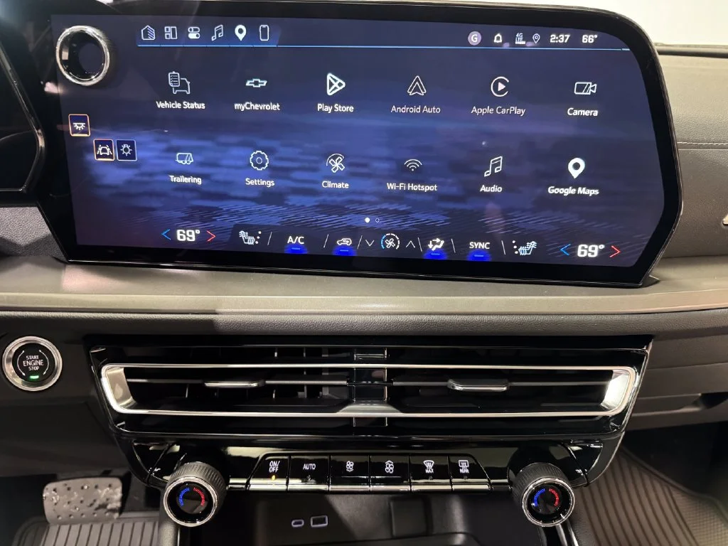 2027 Chevrolet Traverse LT - Photo 15
