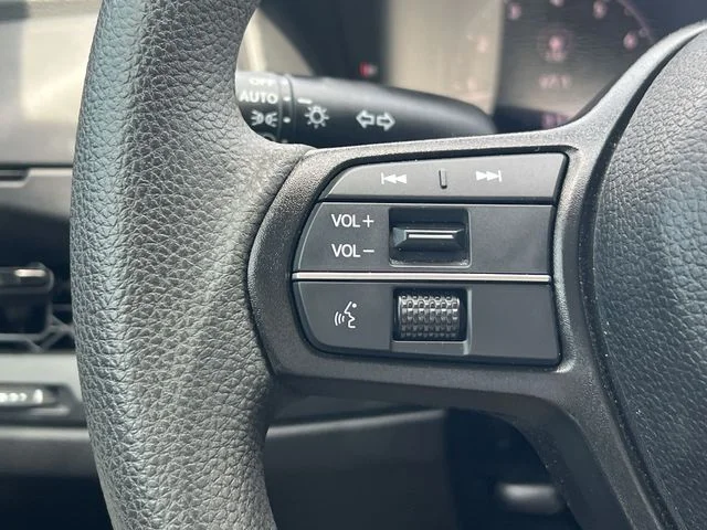 Used 2023  Honda LX image 27