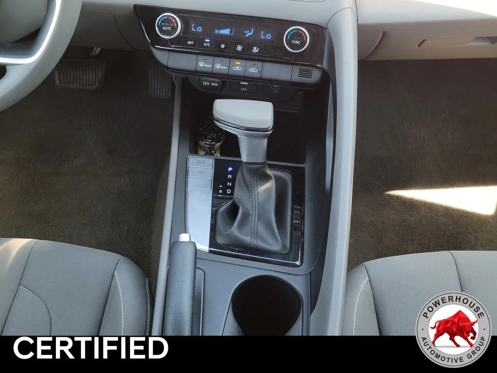 Used 2024 Black Hyundai SEL image 22