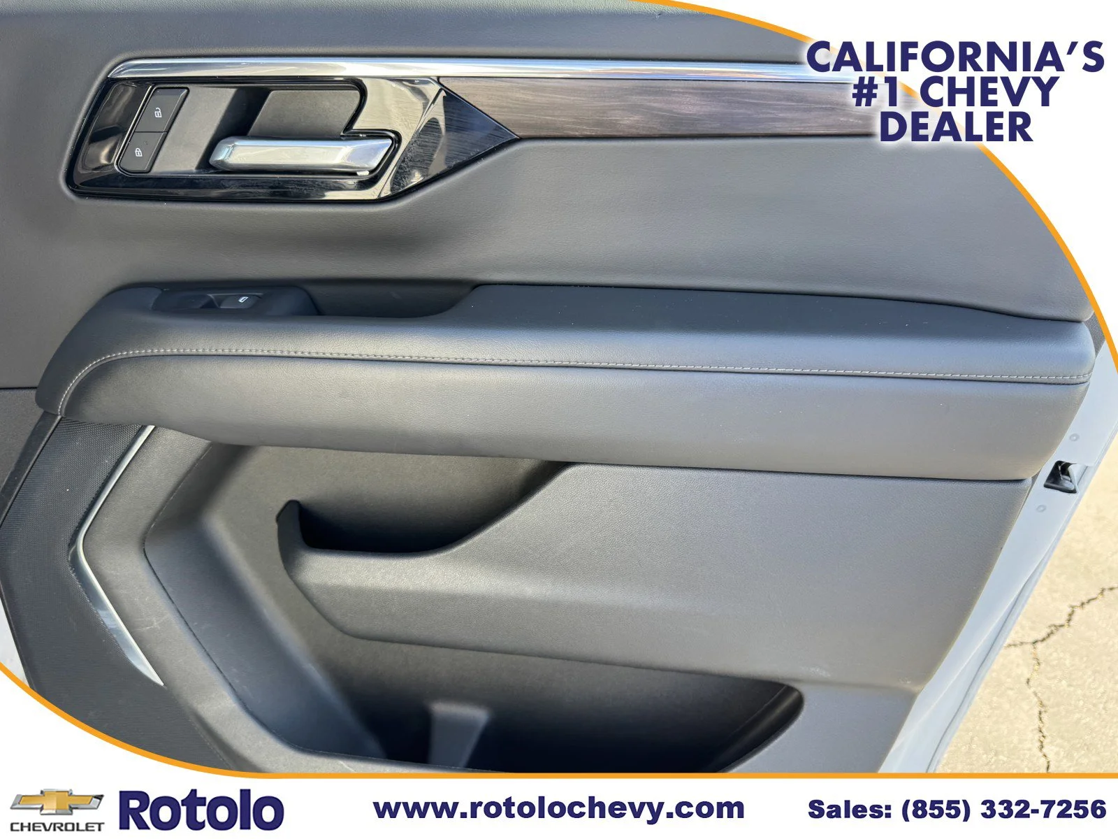 Used 2025 Summit White Chevrolet LT image 11