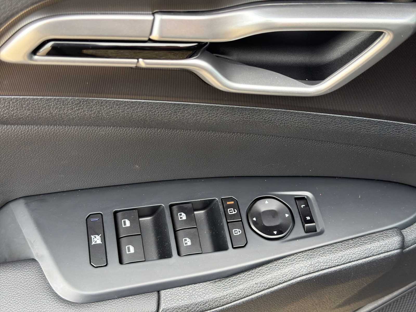 Used 2026 Panthera Metal Gray Kia EX image 24