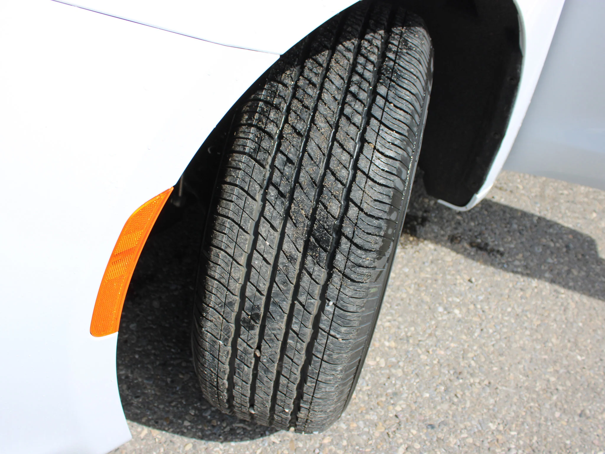 Used 2025 White Chrysler SXT*, Remote Start, Heated Leather, Lane Departure Warning image 2