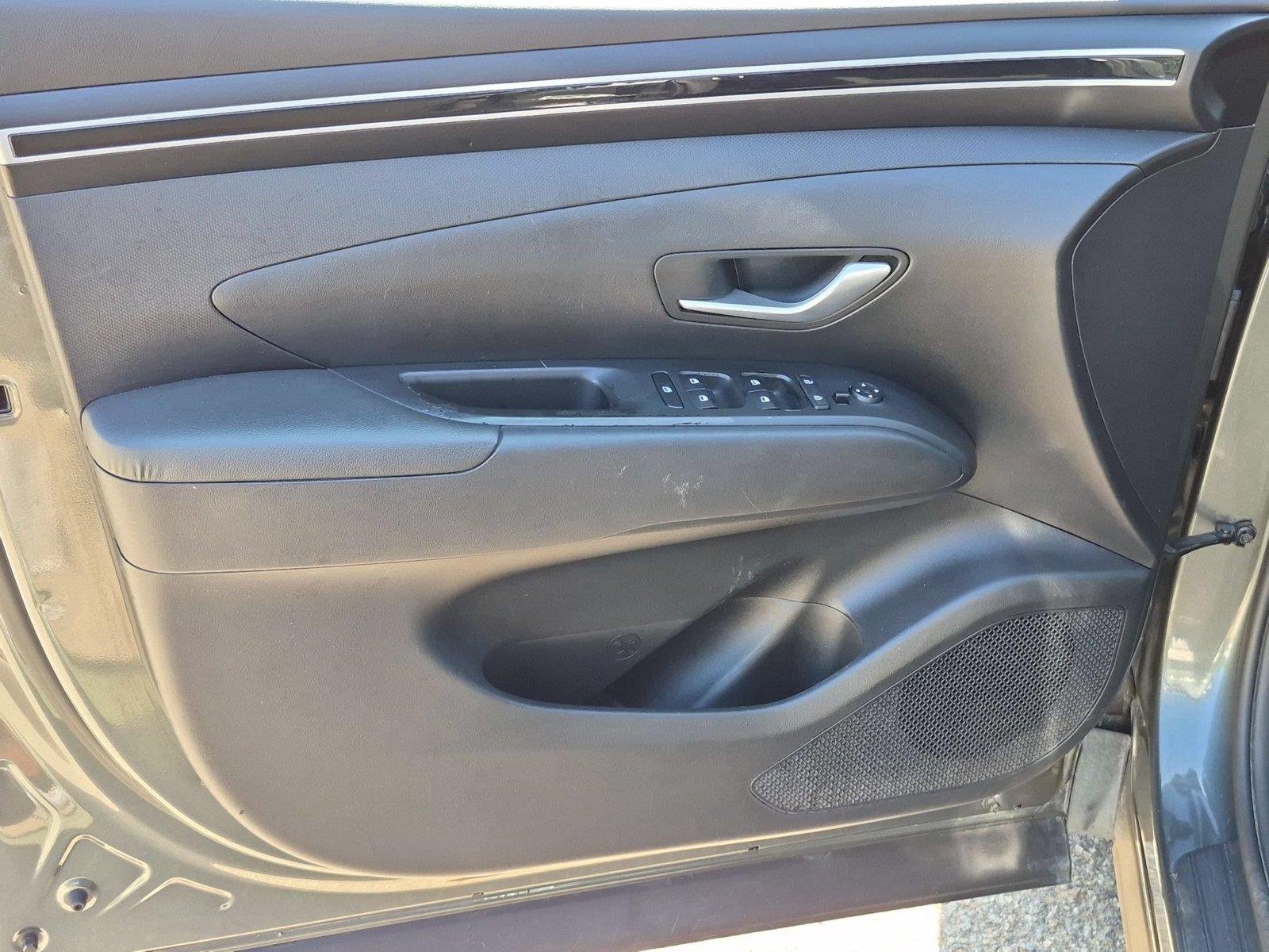 Used 2022 Amazon Gray Hyundai SE image 14