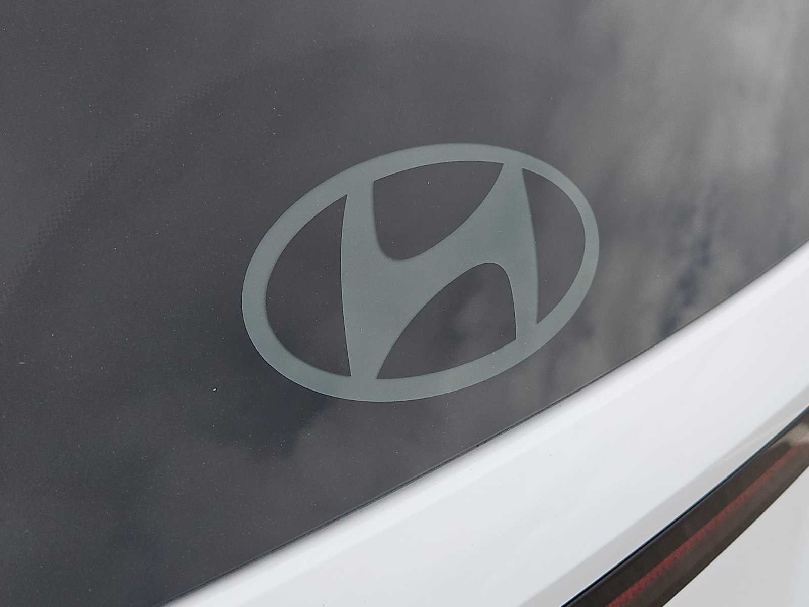 Certified Used 2025 Creamy White Pearl Hyundai SEL Convenience image 11