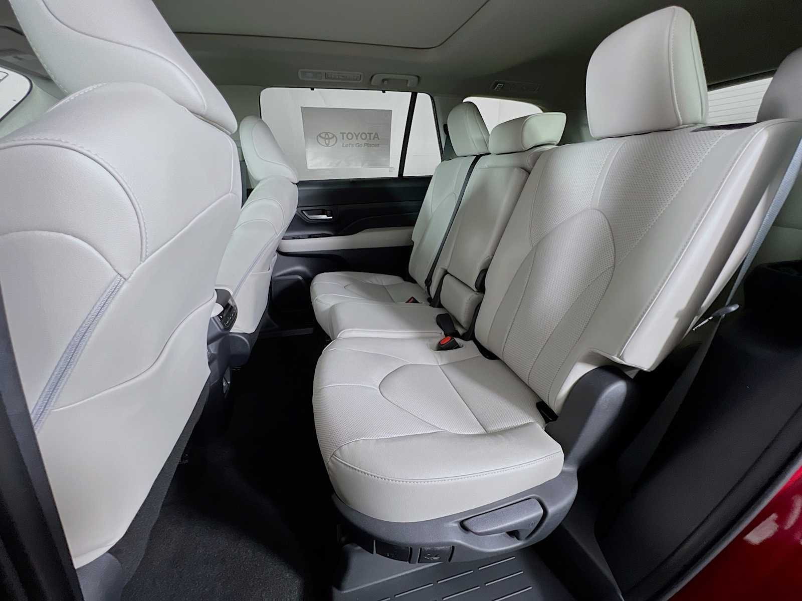2026 Toyota Grand Highlander — photo 14