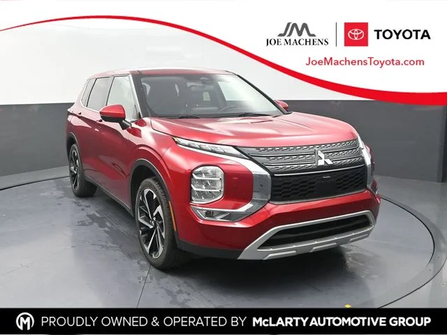 Used 2024  Mitsubishi SE image 1