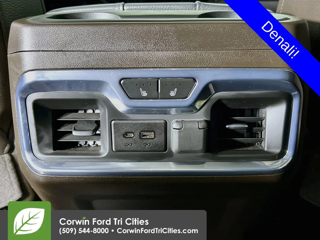 Used 2022 White Frost Tri-Coat GMC Denali image 29