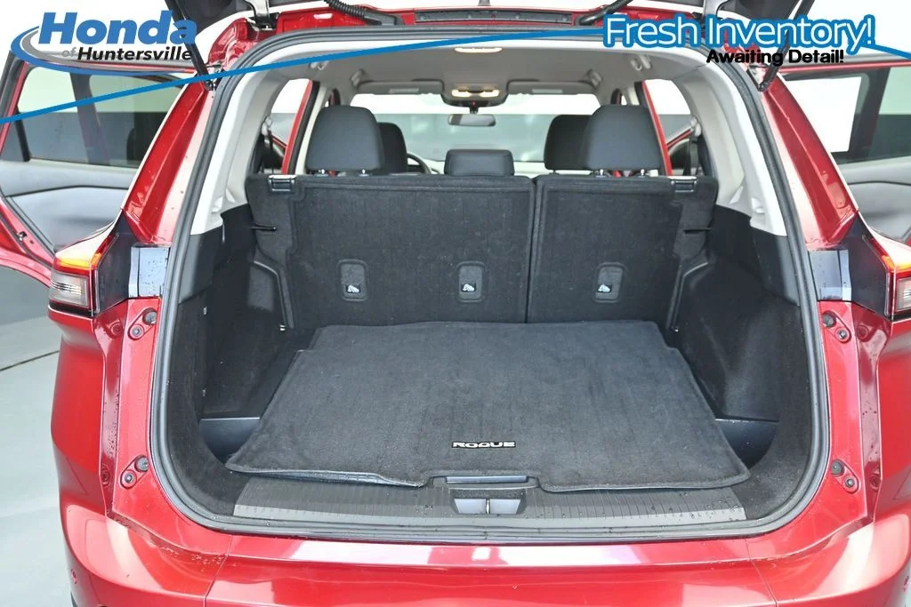 Used 2024 Scarlet Nissan S image 12