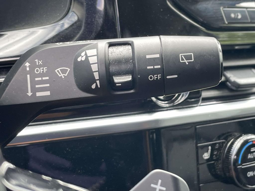Used 2025 Black Nissan SL image 25