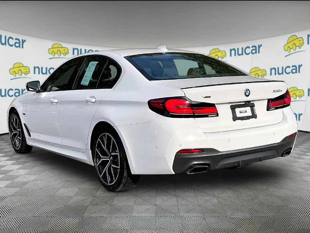 Used 2023 White BMW 530e iPerformance image 4