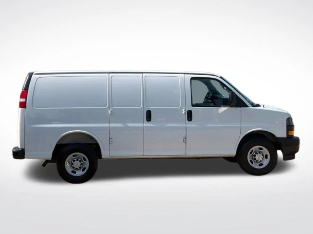 2025 Chevrolet Express Cargo Work Van - Photo 6