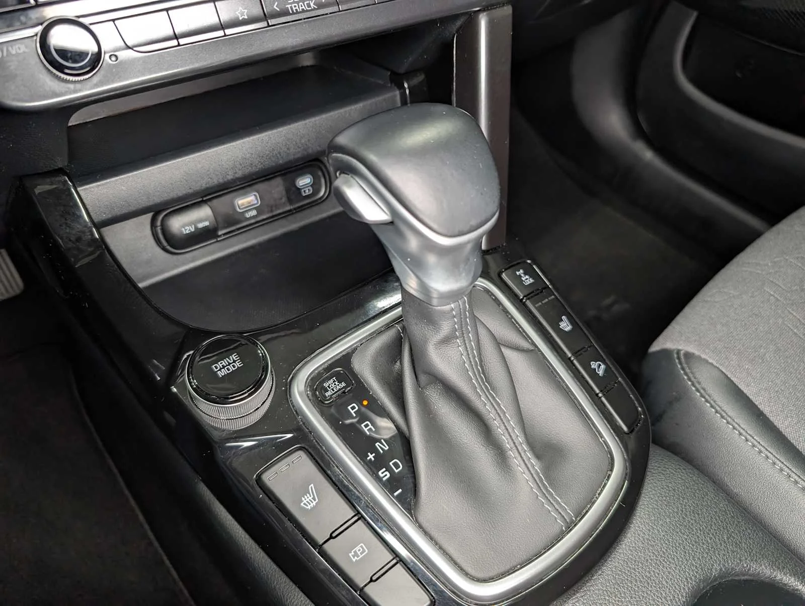 Used 2024 Gravity Gray Kia S image 32