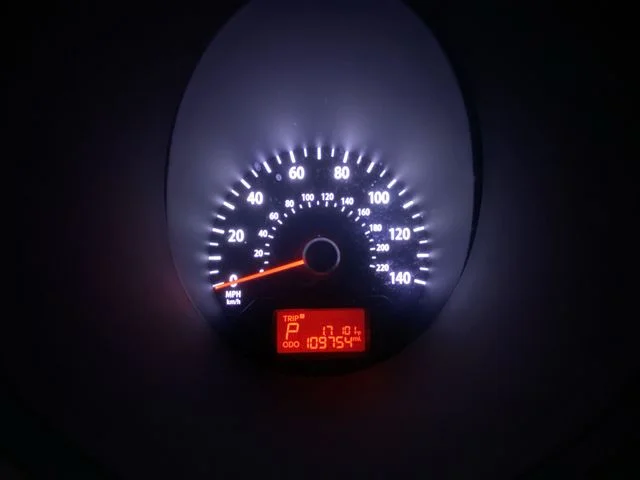 Used 2013 Gray Kia Base image 15
