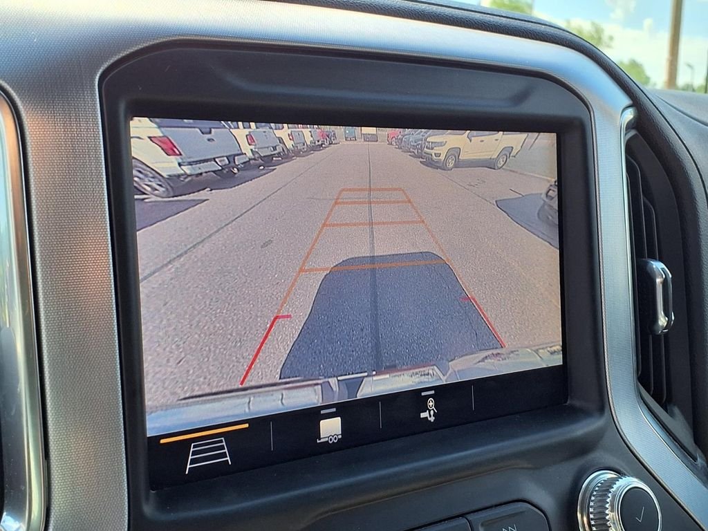 Used 2019 Silver GMC SLT image 19
