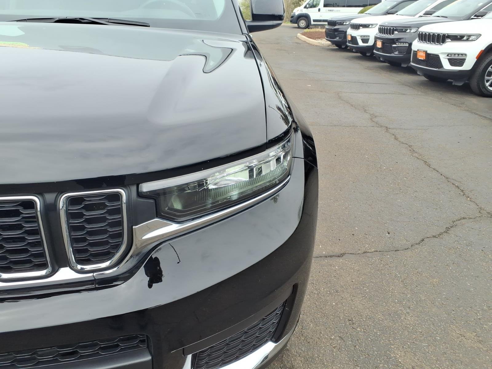 Used 2023 Black Jeep Laredo image 21