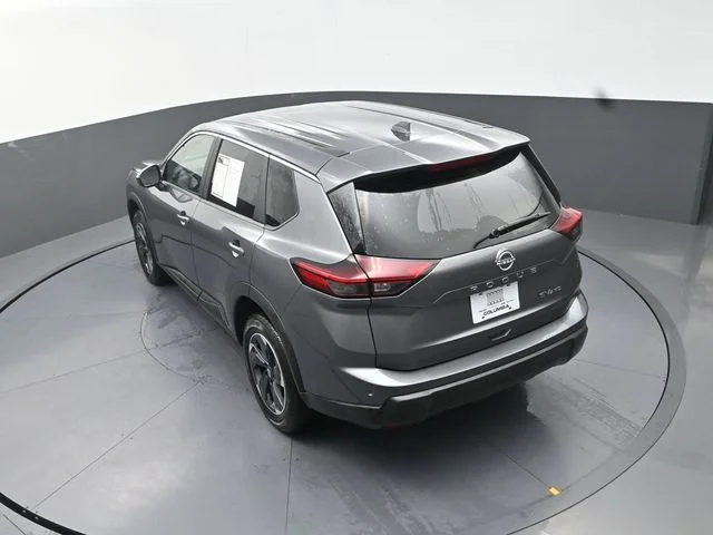 Used 2024 Gray Nissan SV image 15