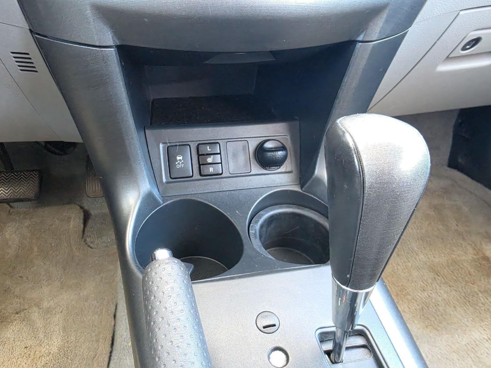 Used 2012 Classic Silver Metallic Toyota Limited image 22