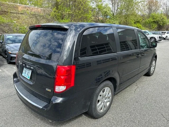 Used 2016 Black Dodge SE image 4