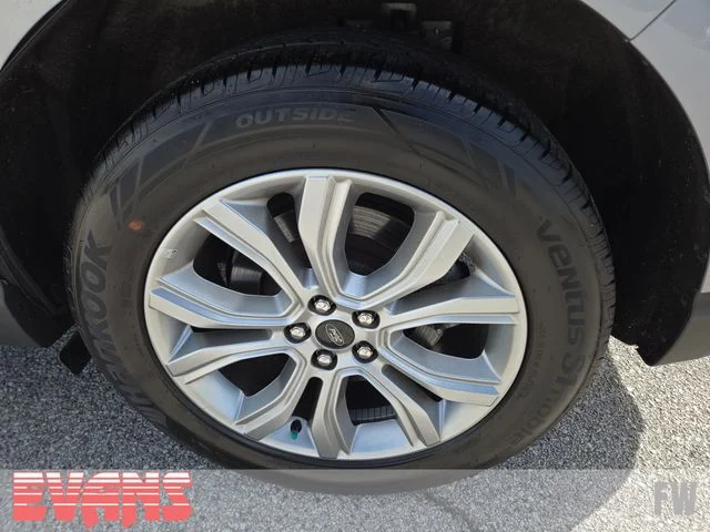 Used 2024 Silver Ford Titanium image 24