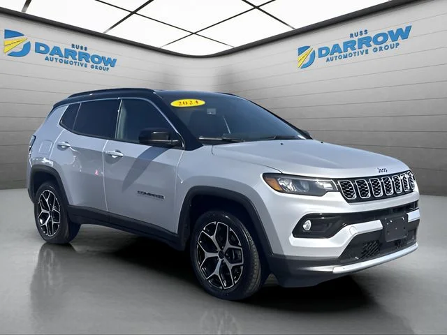 Used 2025 Silver Jeep Limited image 7