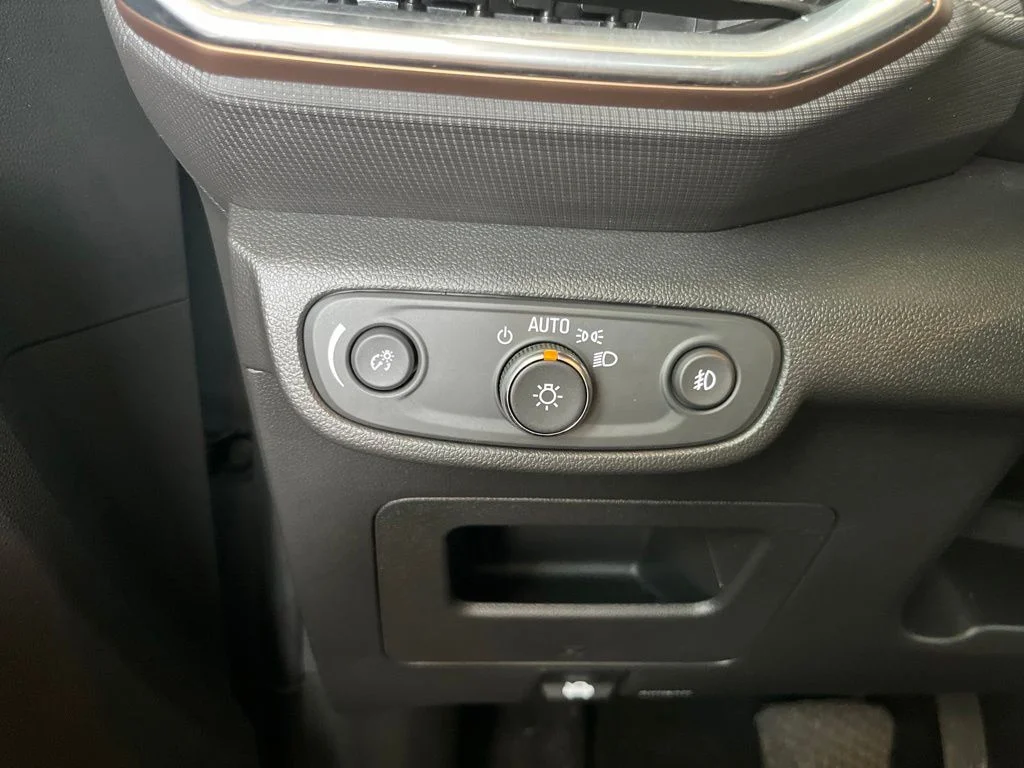 Used 2023 Gray Chevrolet ACTIV image 14