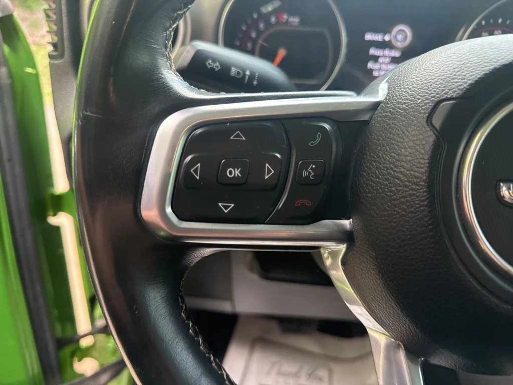Used 2020 Green Jeep Unlimited Sahara image 18