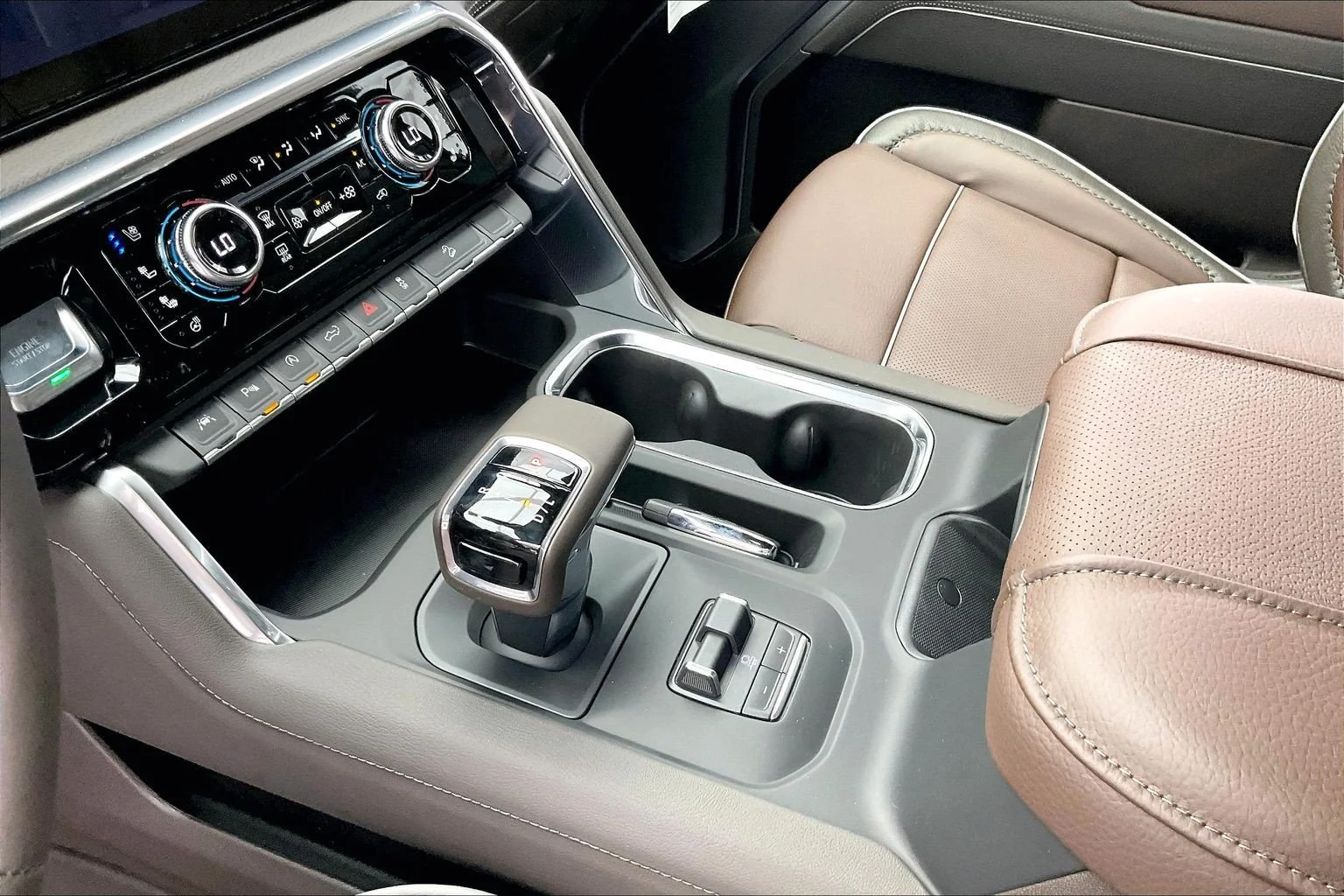 2026 GMC Sierra 1500 Denali - Photo 8