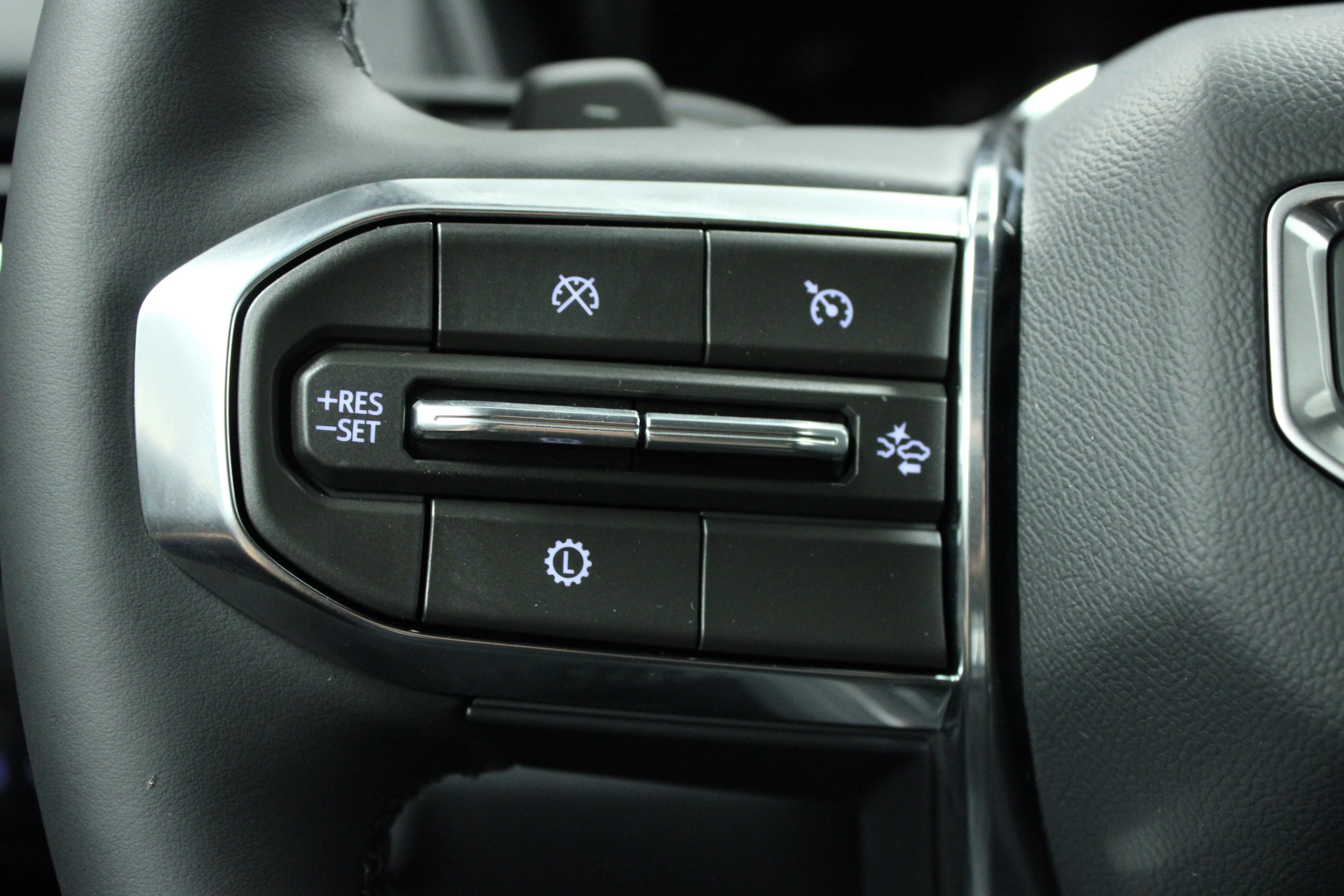 New 2027 Sterling Metallic GMC AWD Elevation image 20