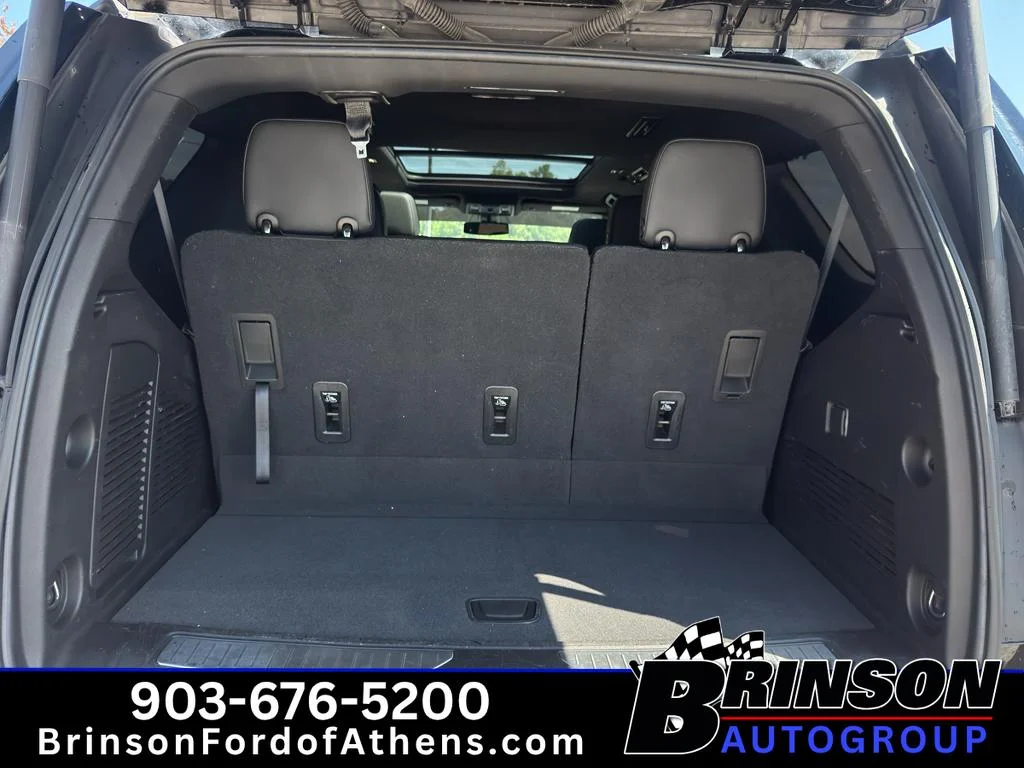 Used 2021 Black Chevrolet Z71 image 9
