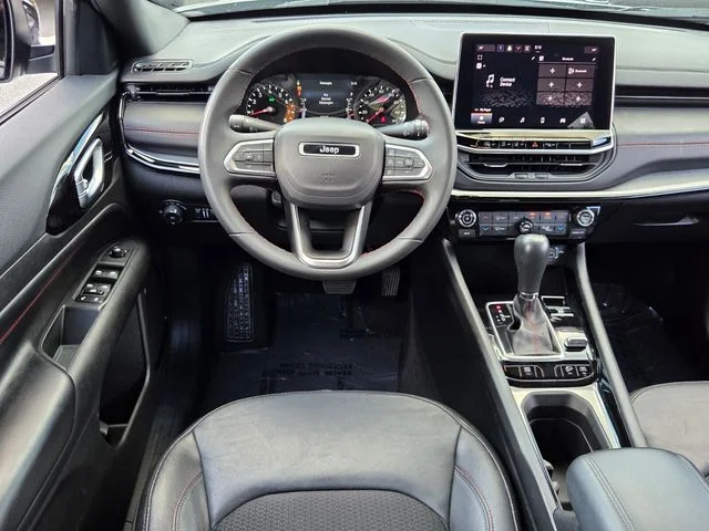 Used 2024 Silver Jeep Trailhawk image 13