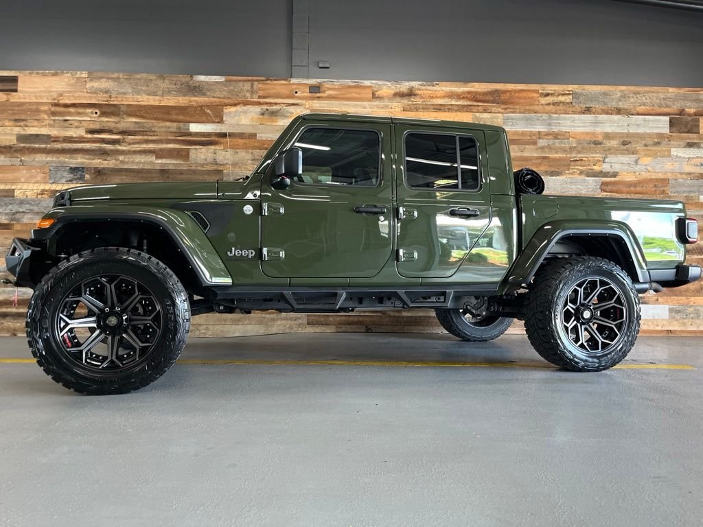Used 2021 Green Clearcoat Jeep Overland image 21