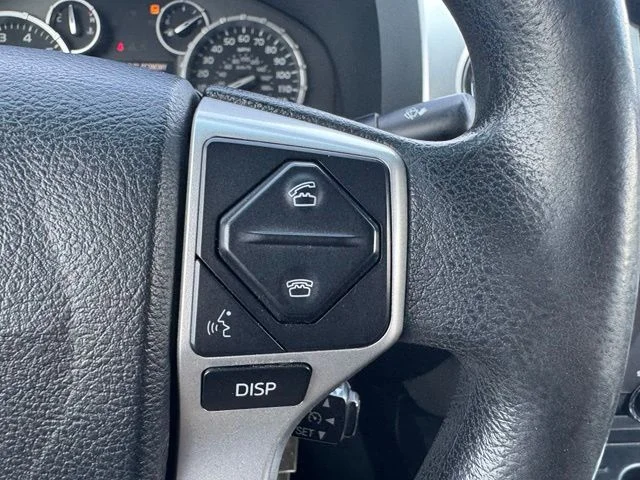 Used 2015 Black Toyota SR5 image 24