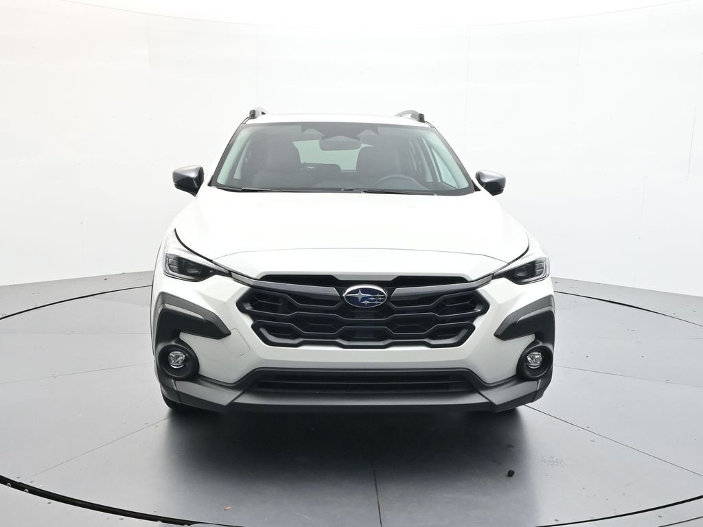 Used 2025 Crystal White Pearl Subaru Limited image 2