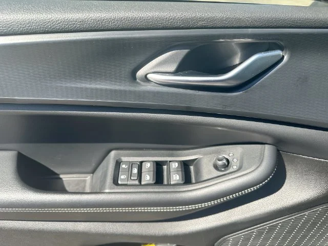 Used 2023 Gray Jeep Altitude image 16