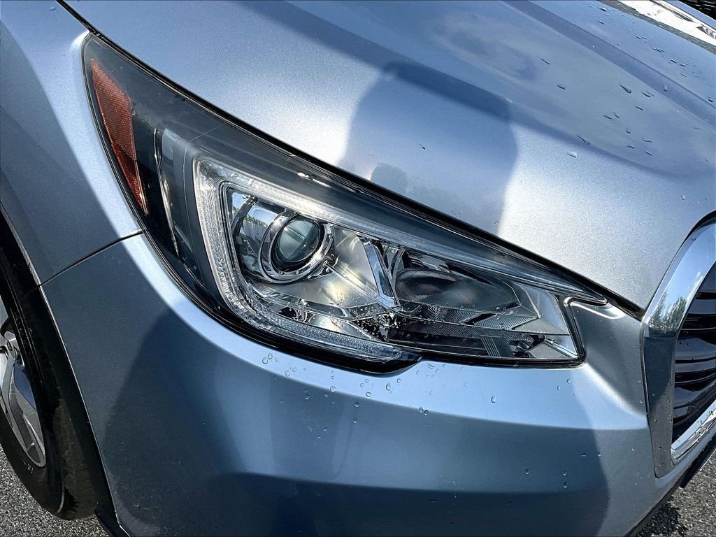 Used 2019 Ice Silver Metallic Subaru Premium image 31