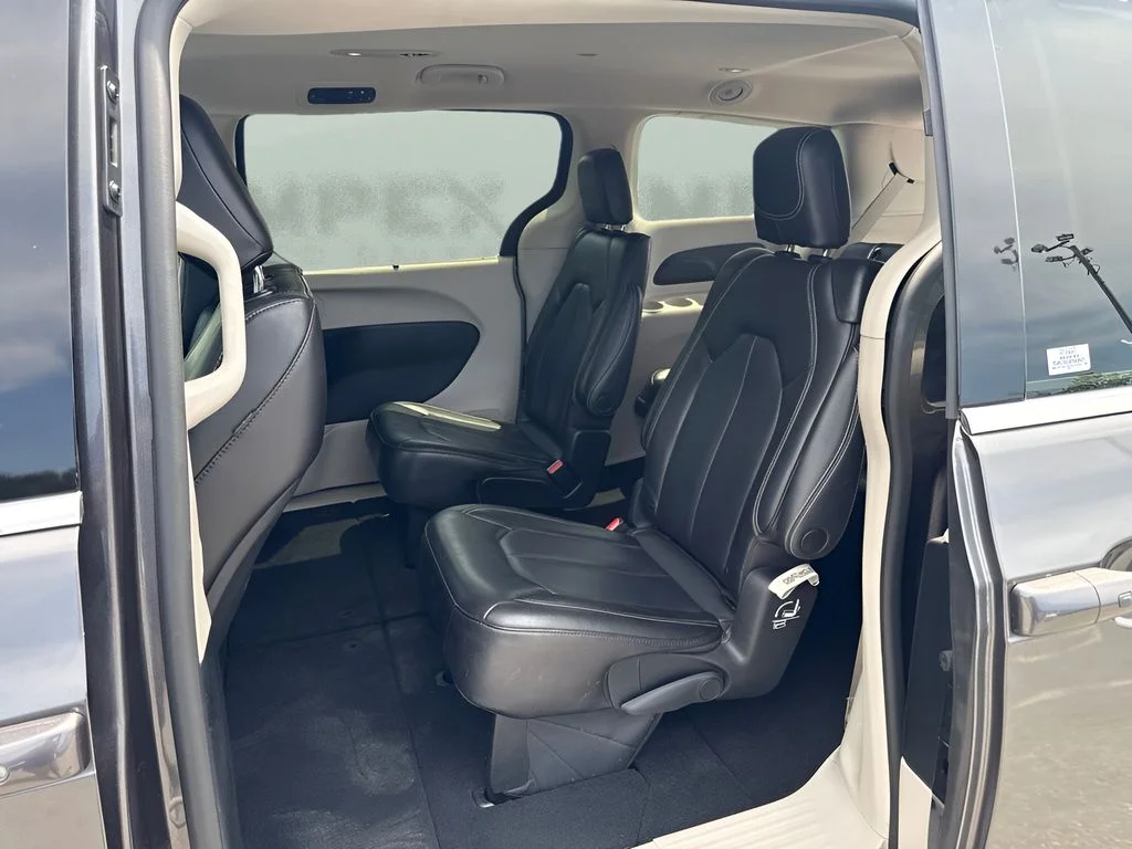 Used 2023 Gray Chrysler Touring L image 27