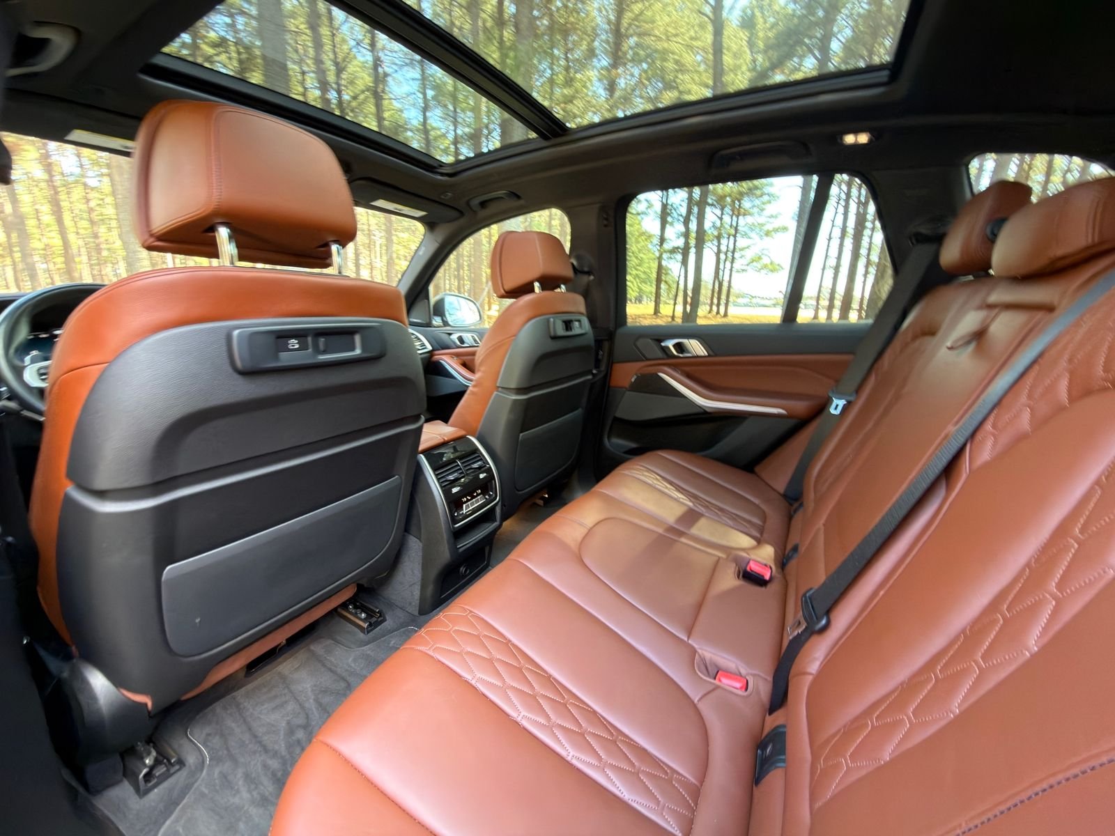 Used 2022 Carbon Black Metallic BMW M50i image 15