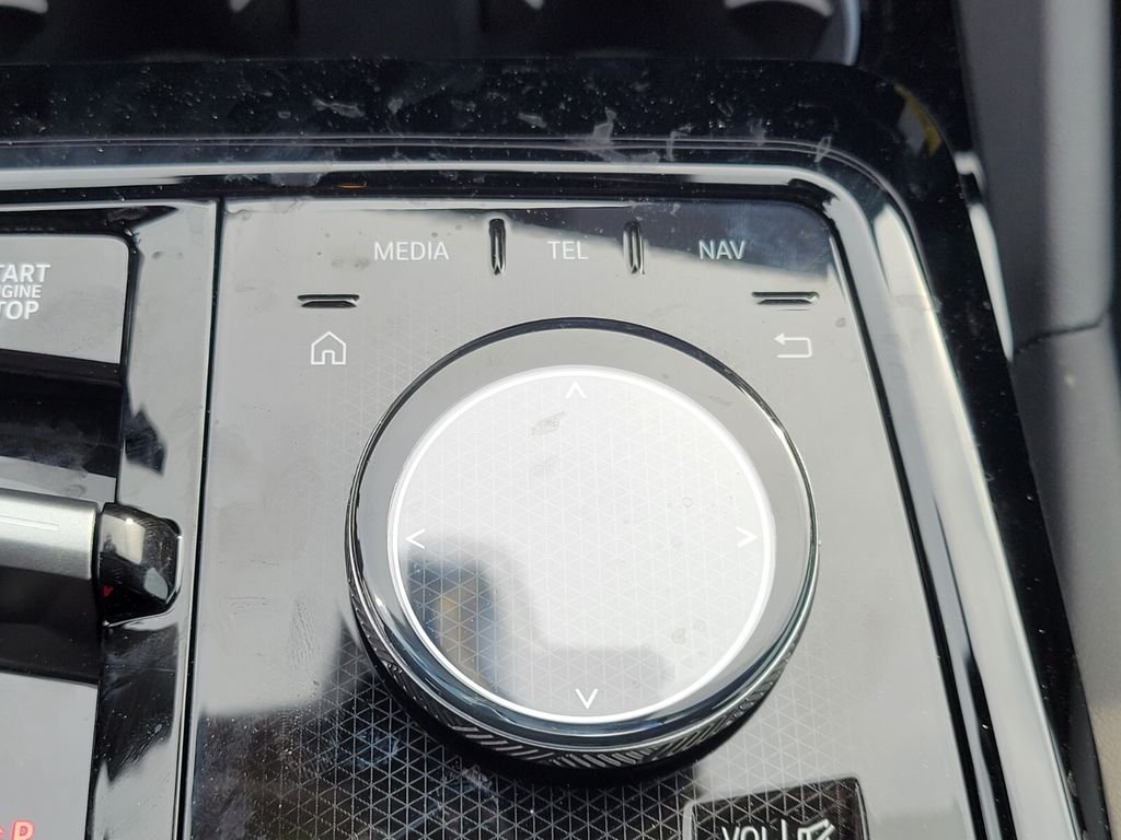 2026 BMW 5 Series 530i - Photo 24