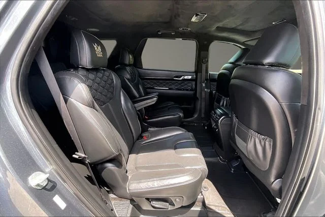 Used 2022 Gray Hyundai Calligraphy image 25