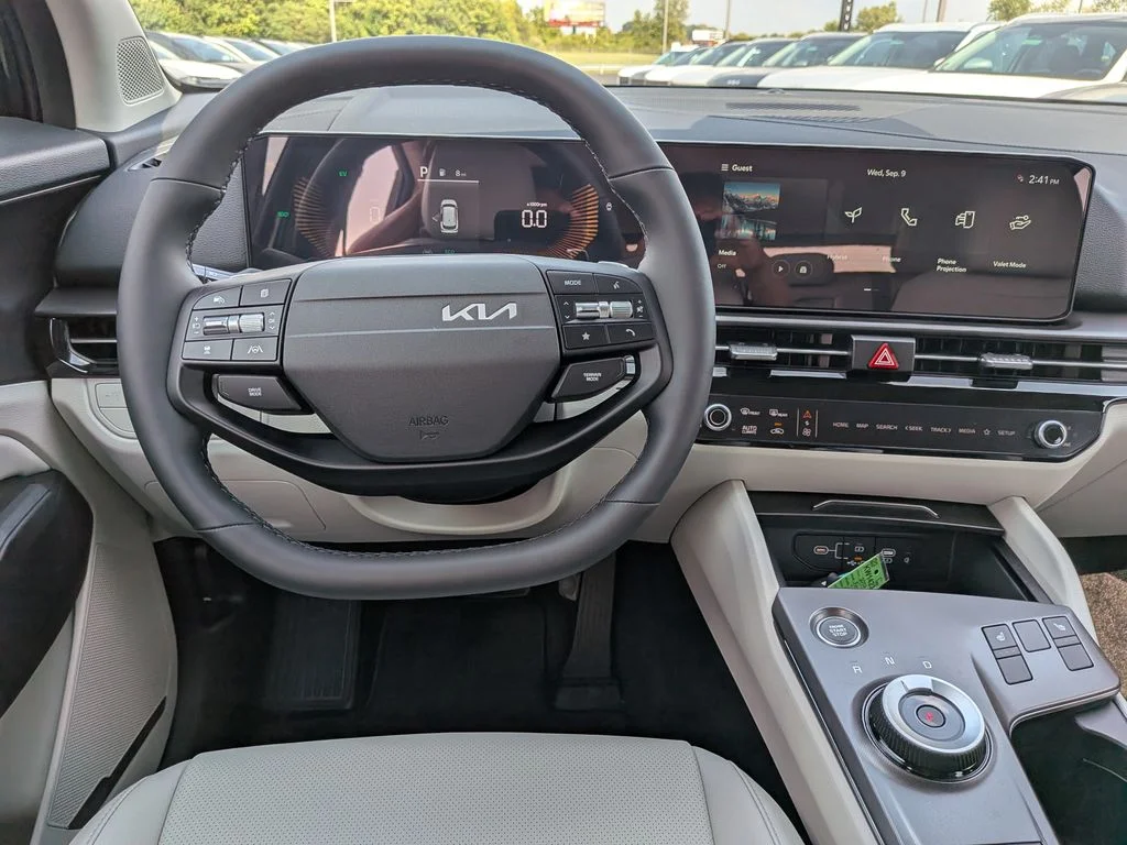 New 2027 Fusion Black Kia EX image 11