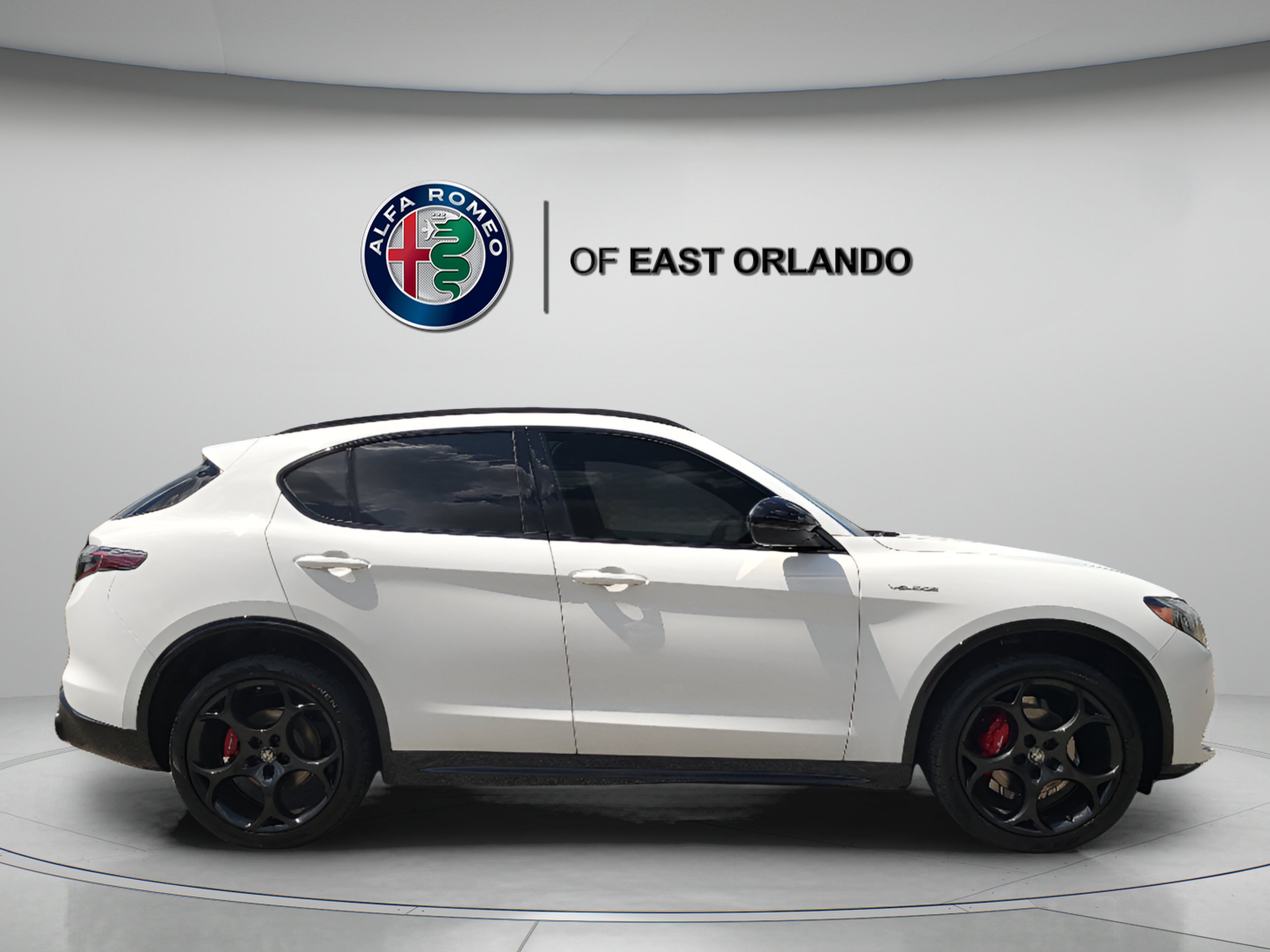 New 2026 Milano White Alfa Romeo  image 8