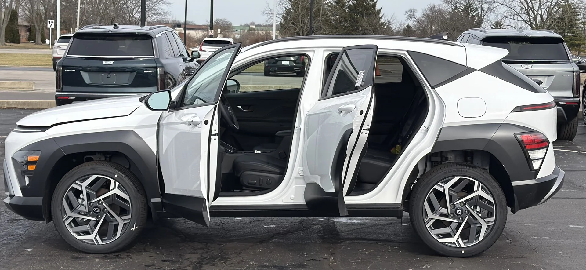 New 2026 Atlas White Hyundai SEL Premium image 8