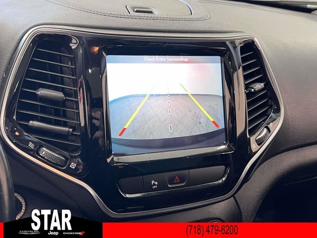 Used 2019 Granite Crystal Metallic Clearcoat Jeep Limited image 30