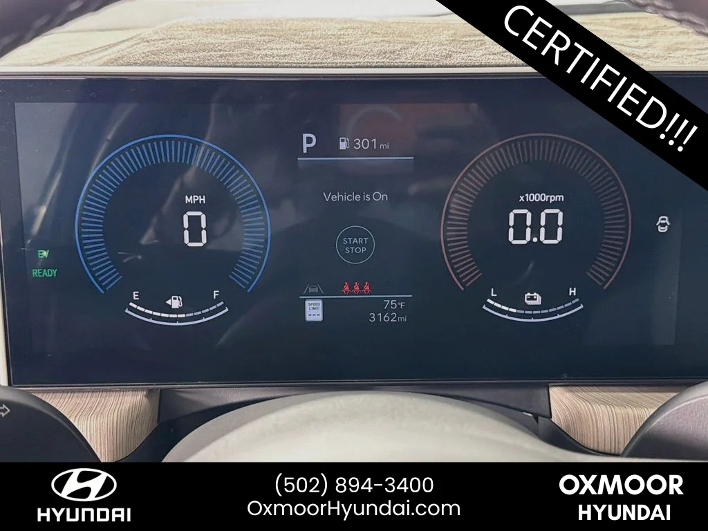 Used 2025 Abyss Black Hyundai SEL image 12