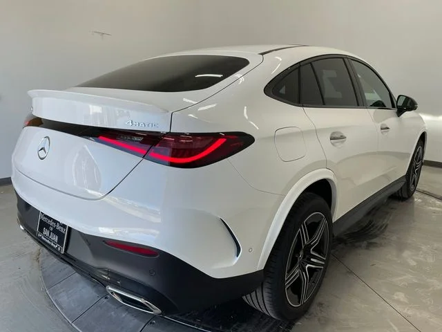 New 2027 White Mercedes-Benz GLC 300 image 33