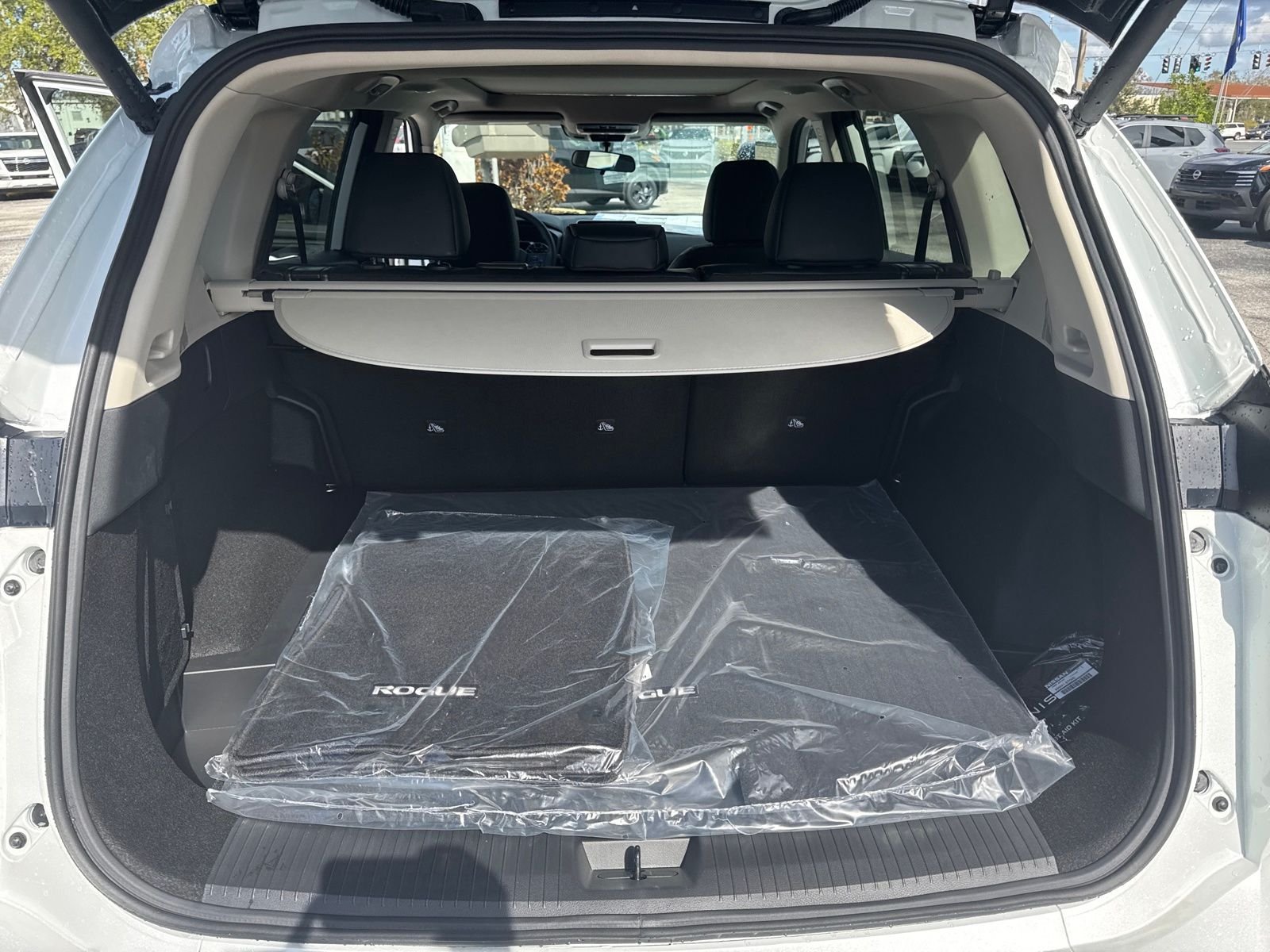 New 2026 Nissan Rogue Dark Armor 4D Sport Utility