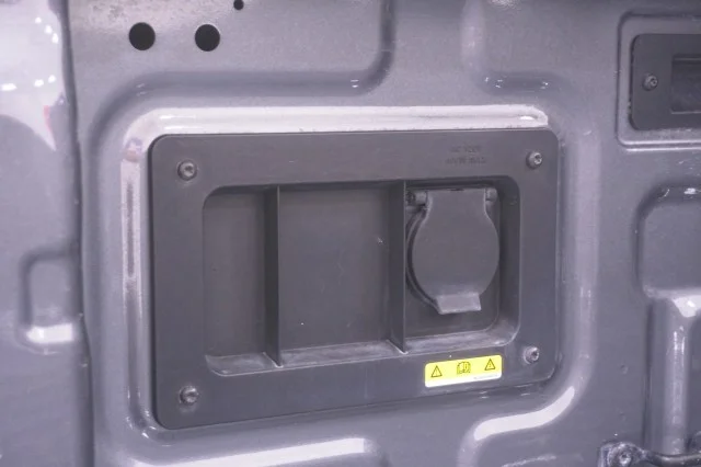 Used 2025 Carbonized Gray Metallic Ford LARIAT image 9