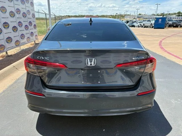 Used 2024 Sonic Gray Pearl Honda Touring image 5