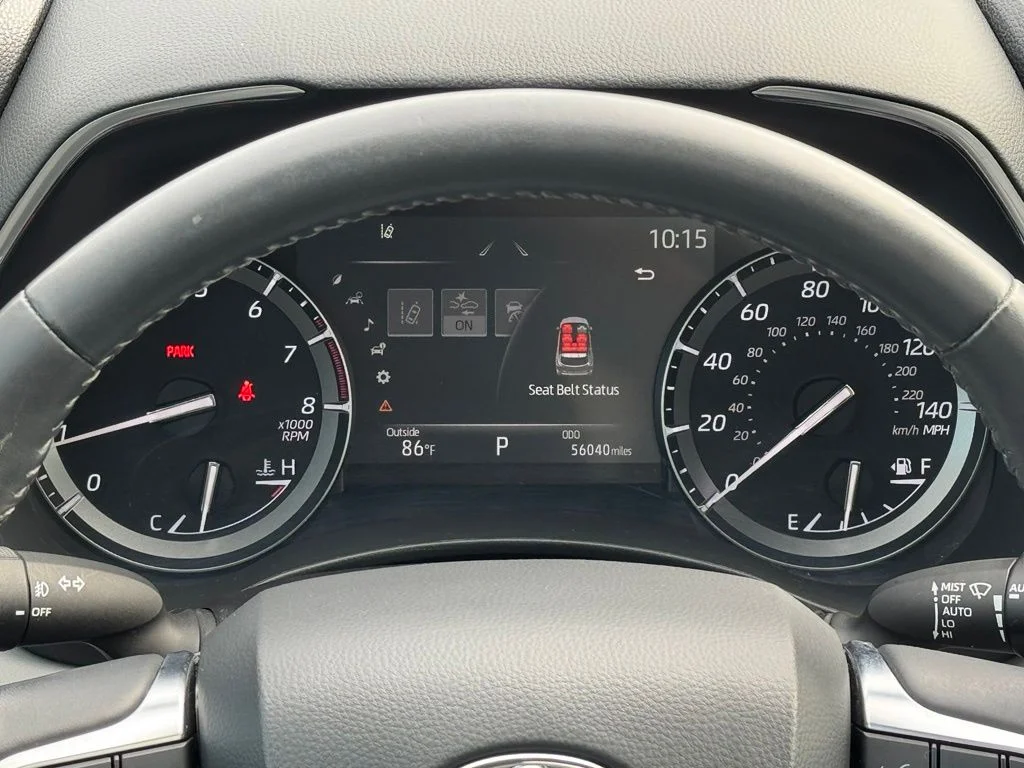 Used 2021  Toyota Platinum image 25