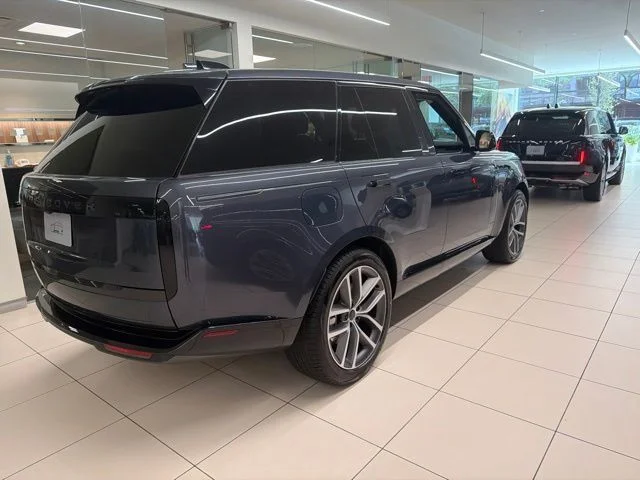 New 2026 Blue Land Rover SE image 4